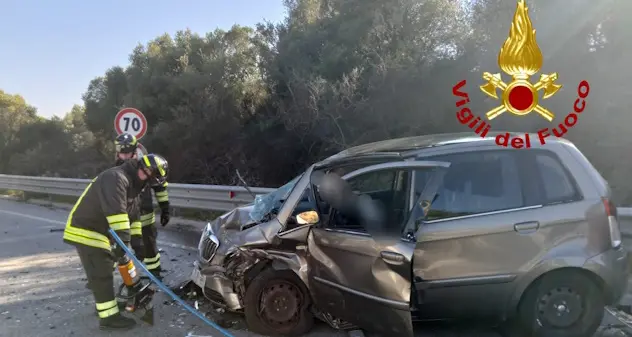 Incidente stradale a Olbia: muore uno dei 2 conducenti