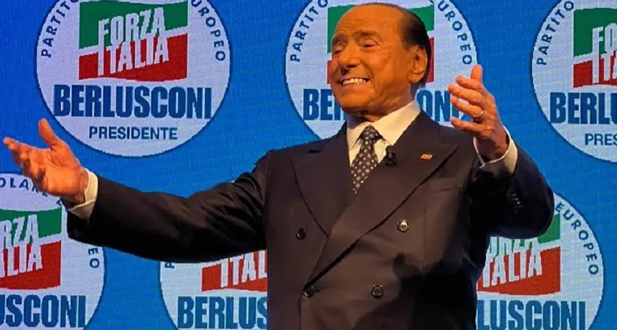 Berlusconi: un Belvedere per Silvio a Palazzo Lombardia