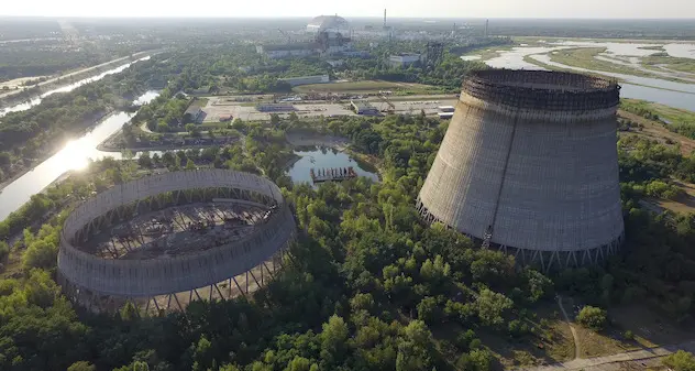 Incendio nella zona dell’ex centrale Chernobyl: radiazioni 16 volte oltre la norma