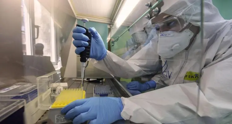 Casa Bianca accusa la Cina: Covid-19 nato in laboratorio