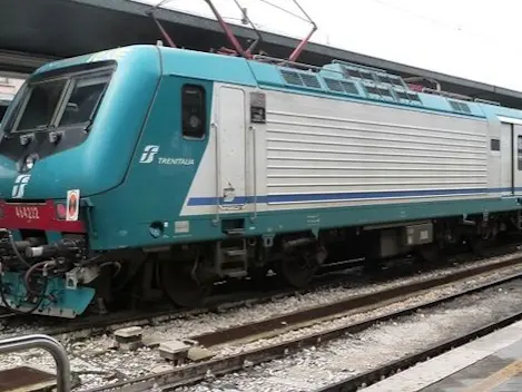 Trasporti in tilt: venerdì nero per i viaggiatori italiani a causa dello sciopero generale