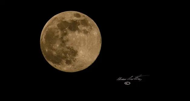 La “Superluna” vista da Gairo