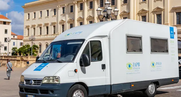 Giornata Mondiale della Vista, a Sassari l'Unità Mobile Oftalmica
