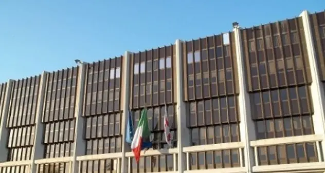 La Regione stanzia 120 milioni di euro aiutare le famiglie sarde. Fdi Sardegna: “Prese misure straordinarie”