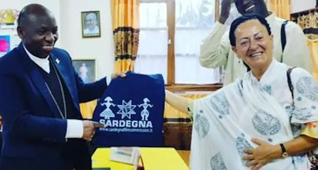Dalla Sardegna alla Tanzania per adottare l’ospedale di Lituhi: il viaggio di Valeria ed Enzo