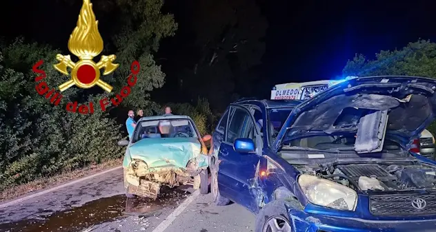 Alghero, scontro fra due auto sulla SS 291: feriti i conducenti