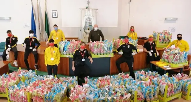 Ai bambini di Elmas 800 uova di Pasqua al cioccolato: è il regalo del Comune