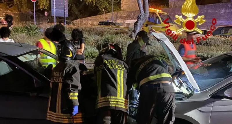 Scontro frontale a Dorgali: tre feriti