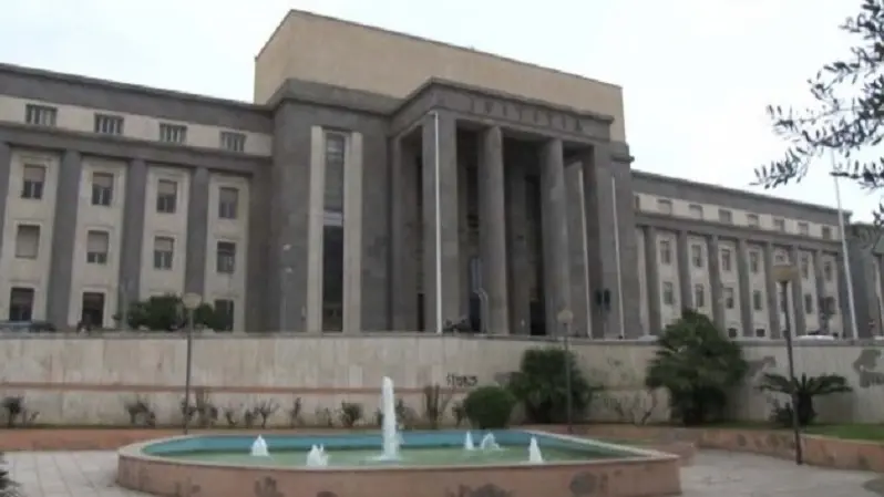 Chiazza di paraffina in mare nel 2019, Saras assolta dal Tribunale di Cagliari