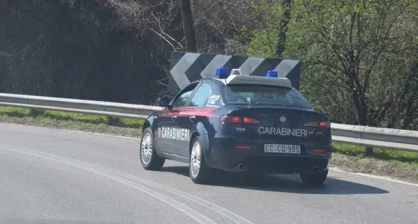 Castiadas. Perde il controllo dell'auto e si schianta contro il guardrail: donna in ospedale