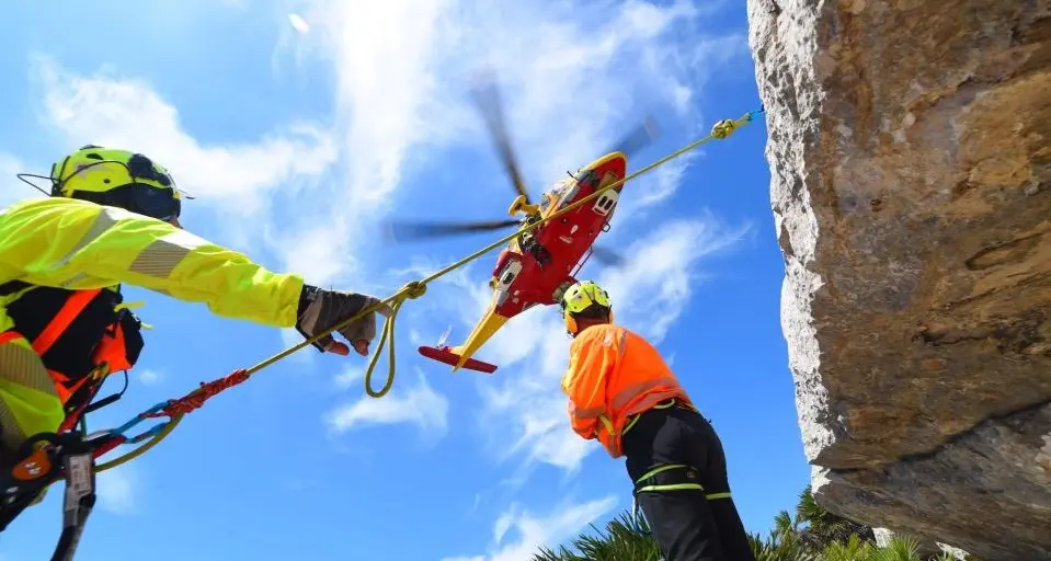 Speleologo precipita e muore durante un'arrampicata sul Supramonte