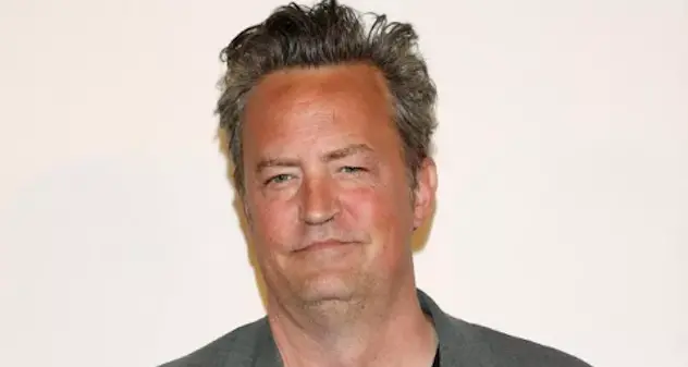 Addio a Chandler di “Friends”: muore a 54 anni Matthew Perry