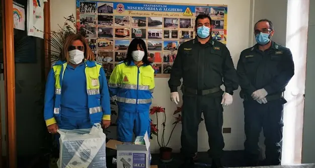 I barracelli e la Pro loco donano dei Dpi alla Misericordia di Alghero