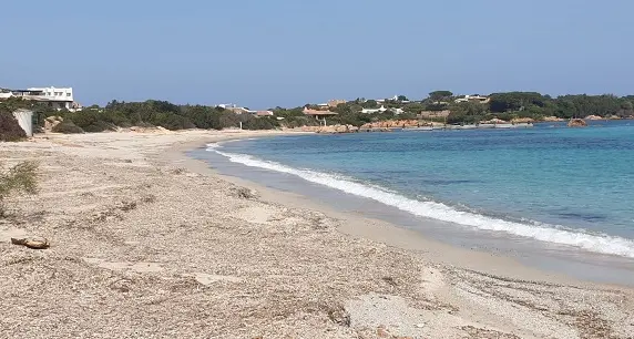Consorzio Costa Smeralda. Pulite le spiagge di Porto Liccia e Romazzino