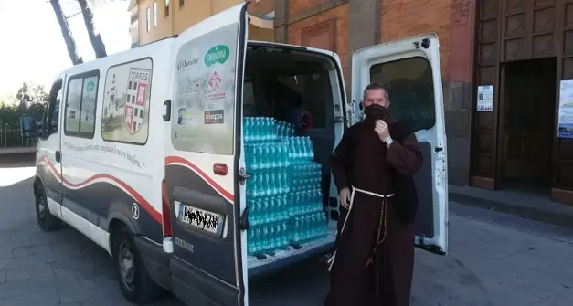 Torres e Smeraldina insieme per la mensa della Chiesa dei Cappuccini