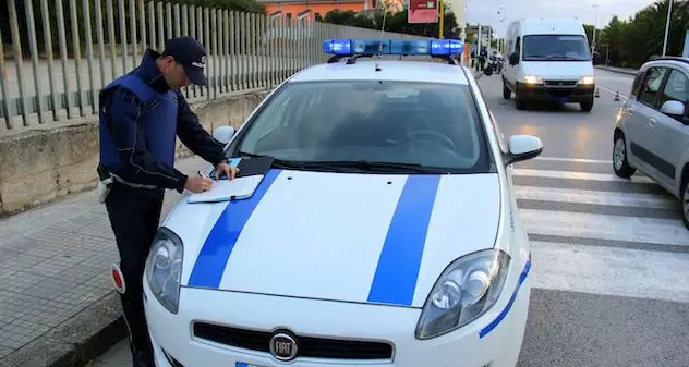 Continuano i controlli della polizia locale: “Sassari città ligia alle regole”