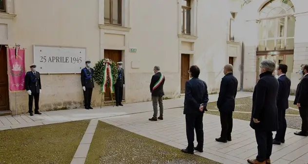 Dopo le polemiche di Anpi il Comune precisa: \"A nessuno è stato vietato di entrare\"