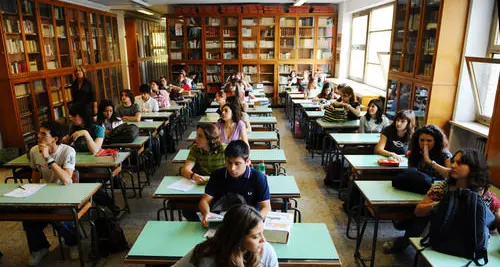 Maturità. Prima prova per 500mila studenti. Tracce su Quasimodo, la Grande Guerra e tecnologia