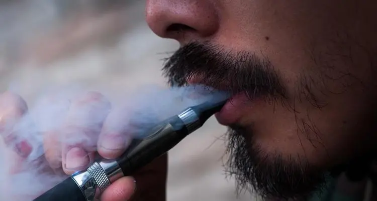 Fumo, studio per smettere: E-cig 60% più efficace di terapia sostitutiva nicotina