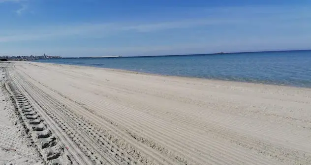 Coronavirus. Spiagge pulite, Alghero si prepara alla ripartenza