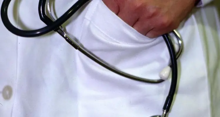 Milano, medico di guardia arrestato per stupro: \"Succedeva durante visite\"