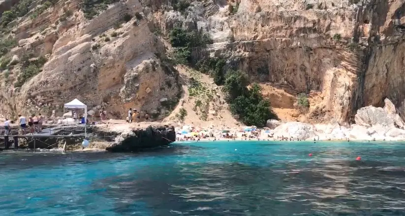 Riapriamo la Sardegna ai turisti. L'appello: risposte entro il 15 maggio. La situazione è drammatica