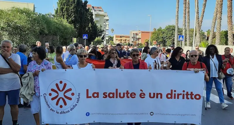 Ad Alghero un sit-In contro la chiusura del Punto Nascita