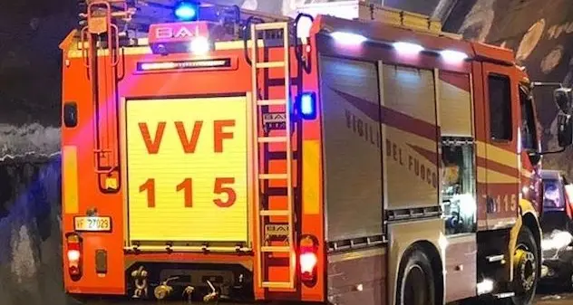 Nuoro. Incidente in galleria sulla 131 Dcn: coinvolti quattro mezzi