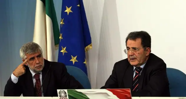 E' morto Giulio Santagata, fondatore dell'Ulivo e ministro con Prodi