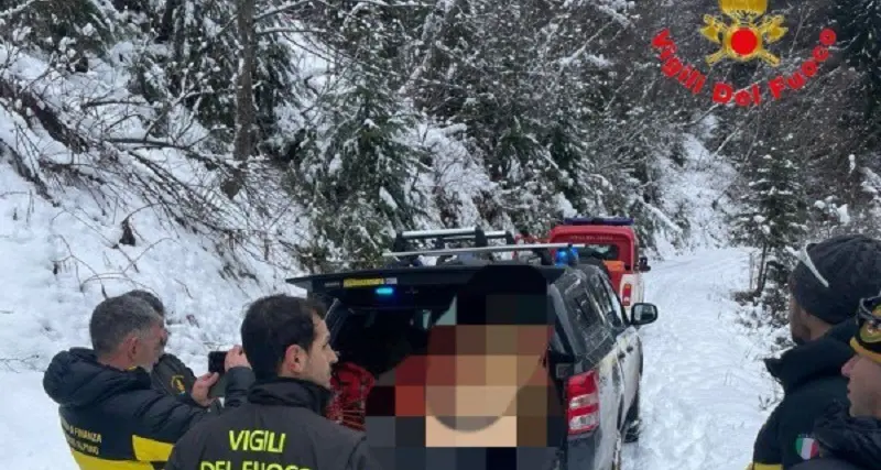 Donna morta nel lago di Como, carro funebre si perde in Valtellina