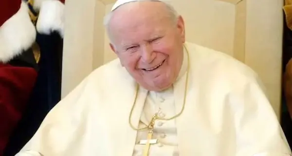 Cento anni fa nasceva Karol Wojtyla, il papa santo amato e ricordato da tutti