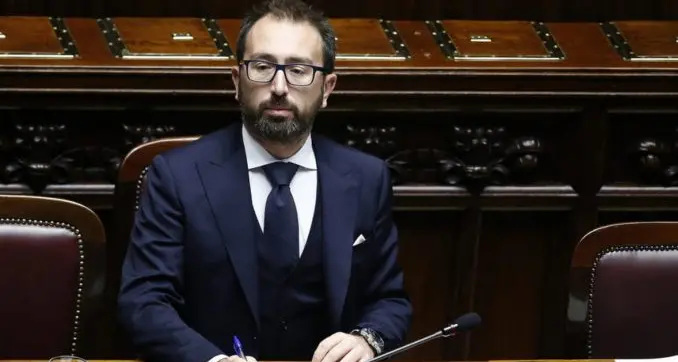 Oggi il voto sulle mozioni di sfiducia a Bonafede, rischia il governo