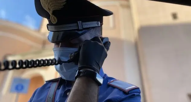 Tentata violenza sessuale ai danni di una donna: arrestato un extracomunitario