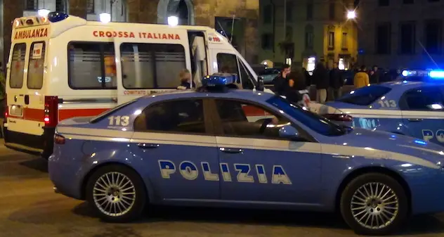 Bimbo annegato in piscina: il padre si schianta in auto mentre porta i vestitini per ricomporre la salma: è grave