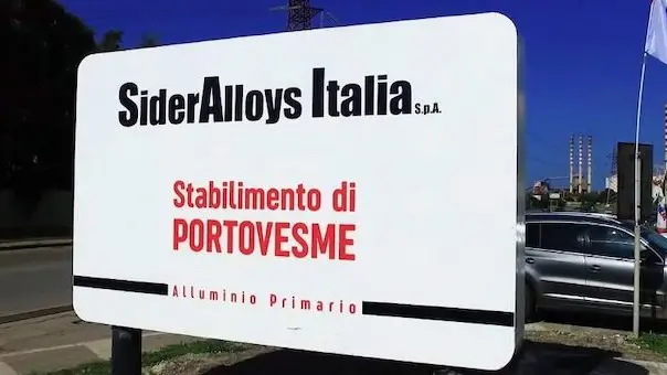 Lavoratori Sider Alloys in marcia su Cagliari: protesta per il rilancio dello stabilimento