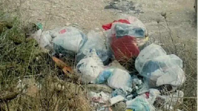 Oltre mille violazioni per abbandono rifiuti nel gennaio 2025 a Cagliari