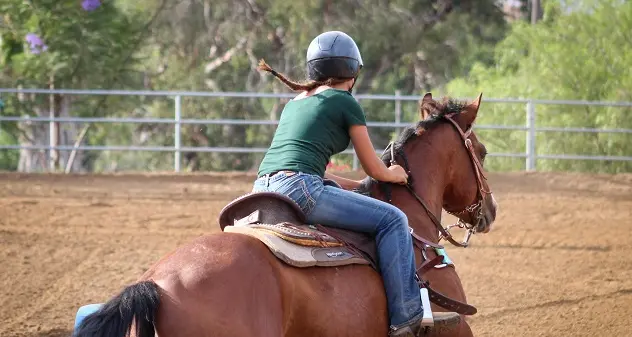 Infermiera cade da cavallo nel Nuorese: è grave