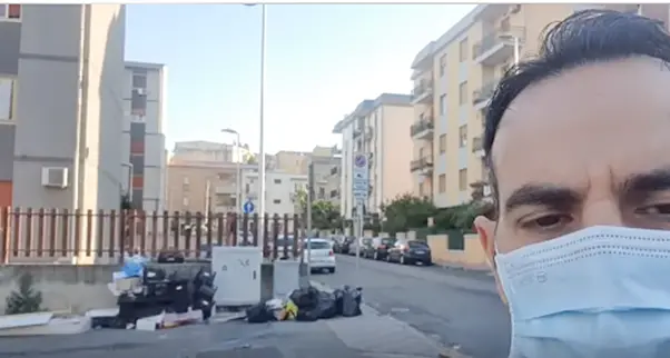 Città invasa dai rifiuti, Fabrizio Marcello: “Rimodulazione servizi? No, sempre meno netturbini in servizio”. VIDEO