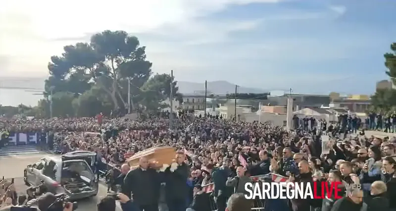 Cagliari: Gigi Riva seppellito nel cimitero monumentale di Bonaria