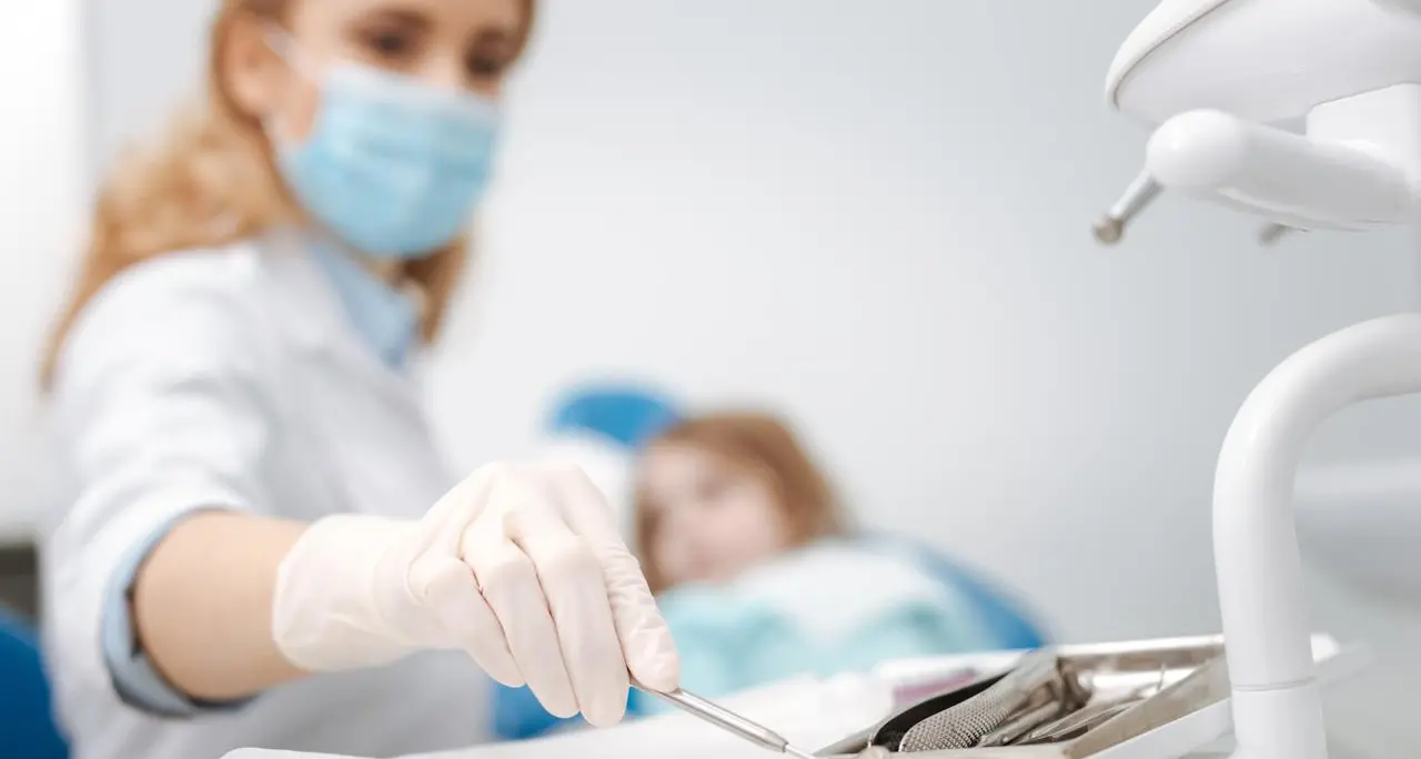 Il sondaggio, 64% italiani teme più il dentista che un intervento chirurgico