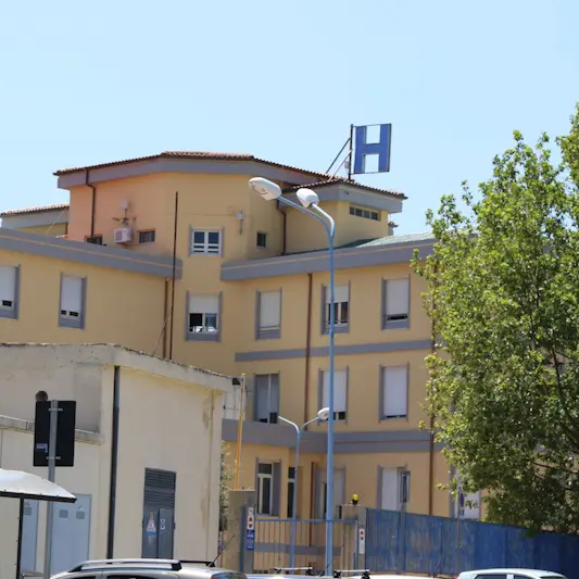 Sanità, cittadini e commercianti uniti in protesta a Sorgono