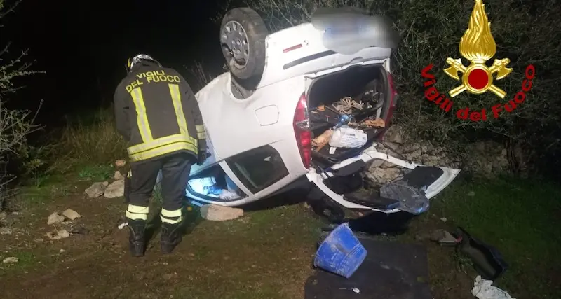 Incidente mortale in Gallura. Esce di strada e si ribalta sulla SS 447