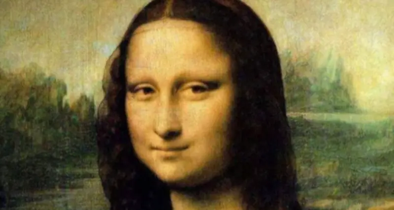 Parigi, ambientalisti versano zuppa sul vetro della Gioconda