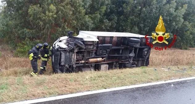 Auto contro furgone sulla statale 197