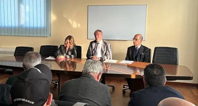 Il ministro Urso: “Polo del Sulcis avrà futuro nella transizione industriale”