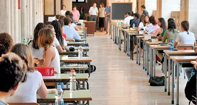 La Polizia in classe con “Skuola.net” contro le bufale e fake news sugli esami di maturità