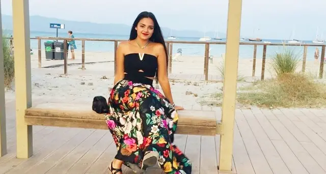Nicole Spoto, a 17 anni è già una scrittrice: “Il mio primo libro? Guardami, una bellissima storia d’amore”