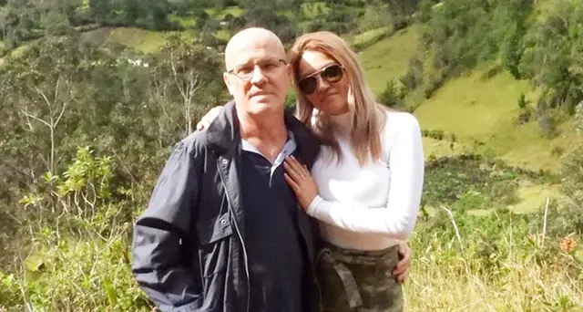 Antonello Zappadu e sua moglie Susan: “Basta 1 euro per donare cibo e mascherine ai poveri di Santiago de Cali”