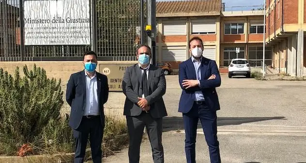 Rivolta all'interno del Cpr di Macomer, Zoffili (Lega): “Interrogazione a Lamorgese e sopralluogo”