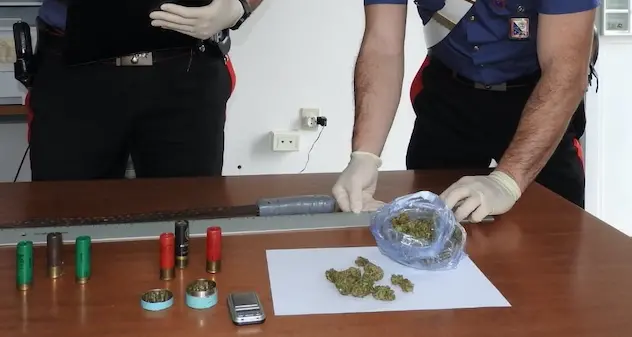 Ussassai. Al setaccio diverse abitazioni: trovati droga e munizioni